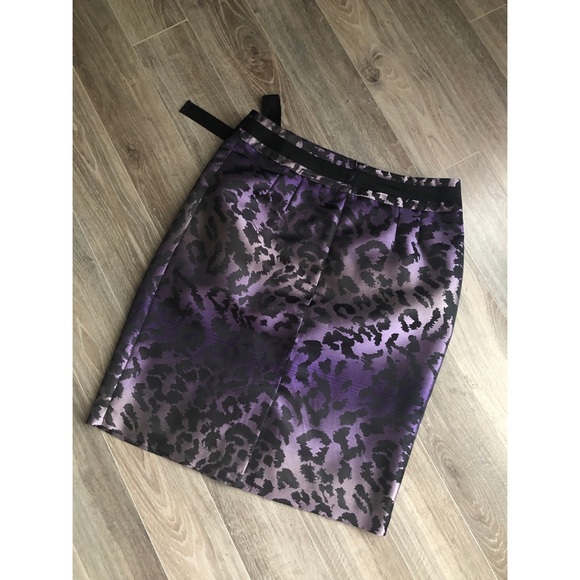 Peter Nygard Skirt - Picture 2 of 3